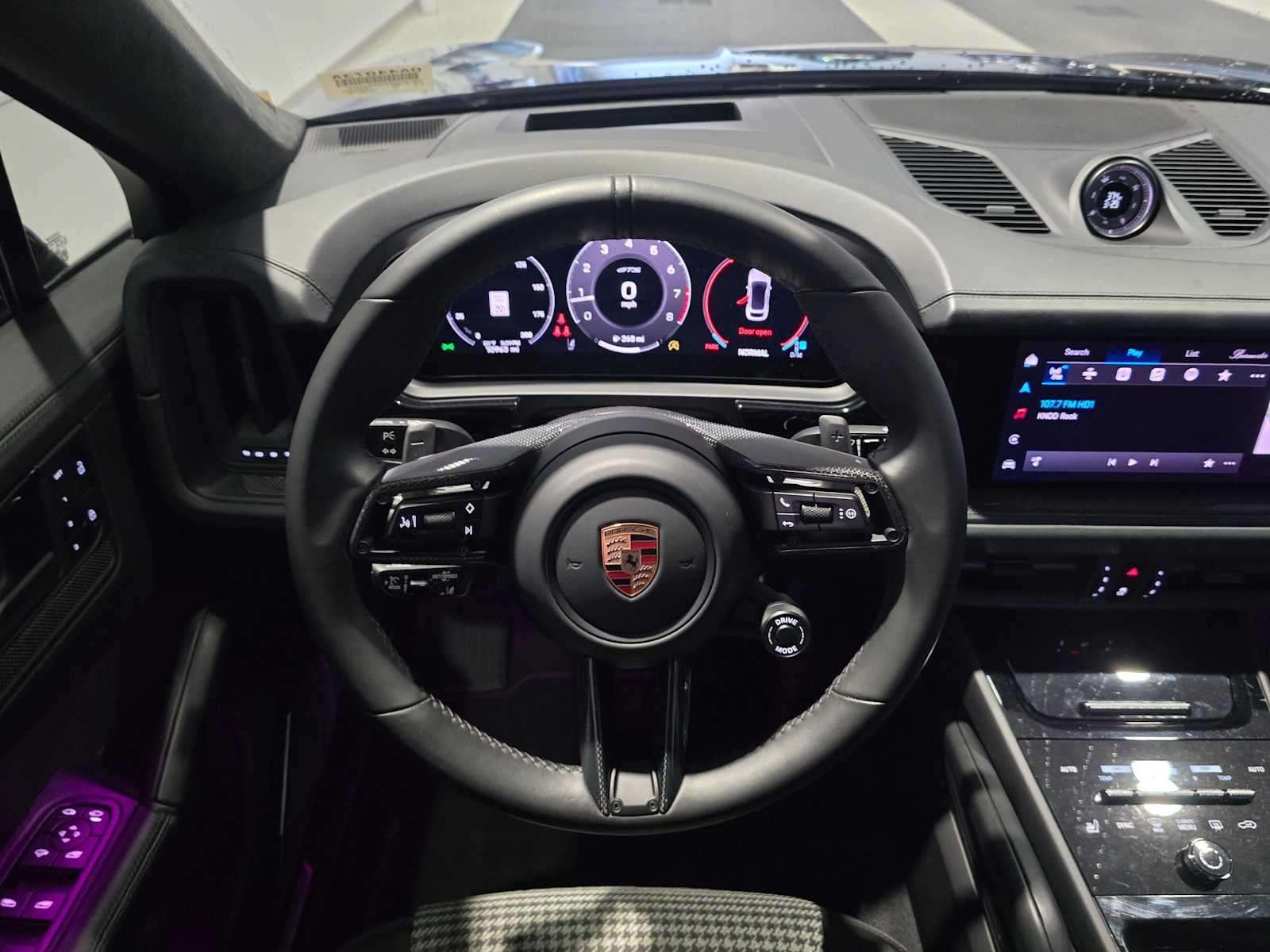 2025 Porsche Cayenne GTS