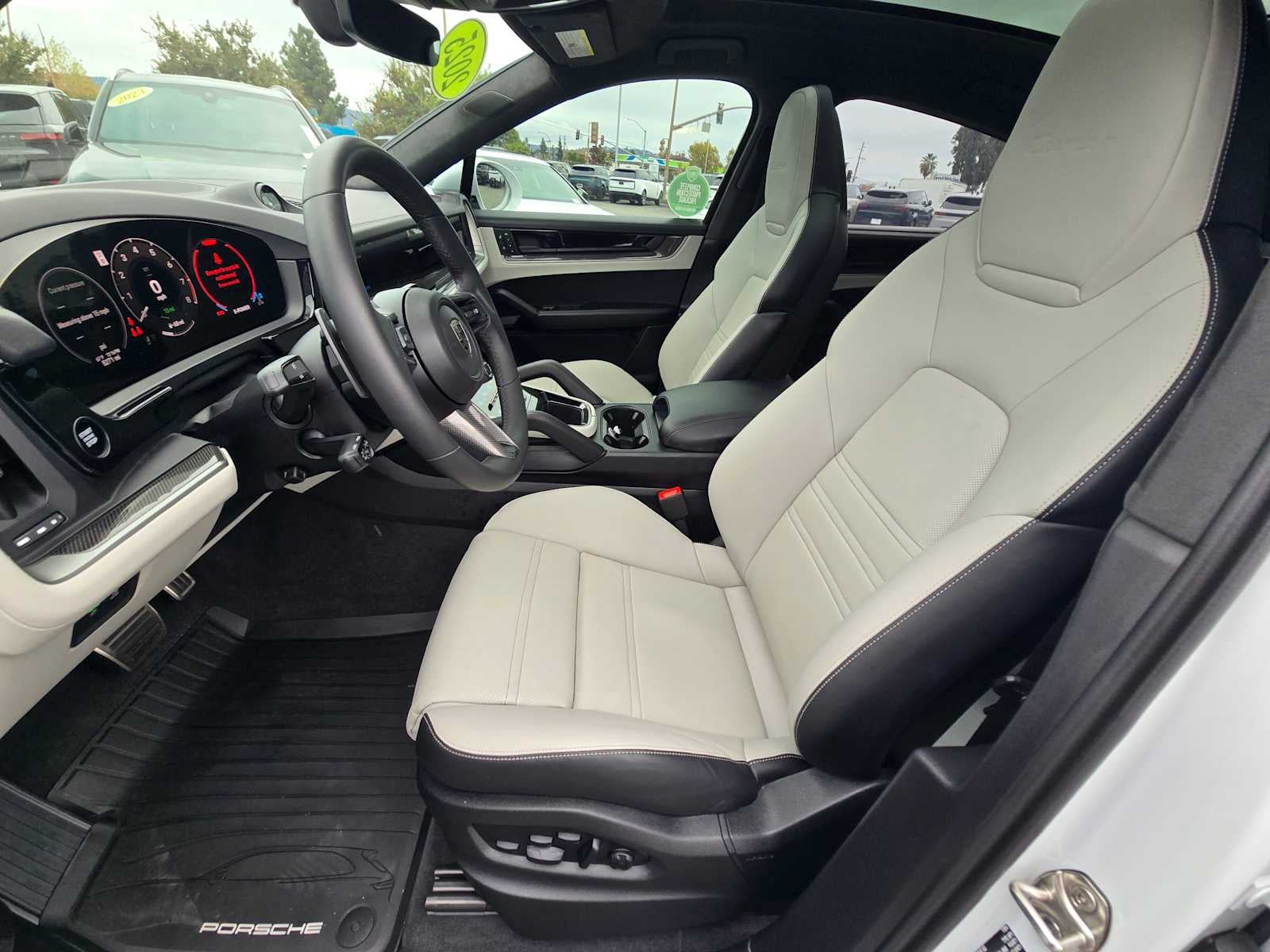 2025 Porsche Cayenne Turbo E-Hybrid