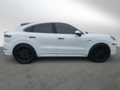 2025 Porsche Cayenne Turbo E-Hybrid