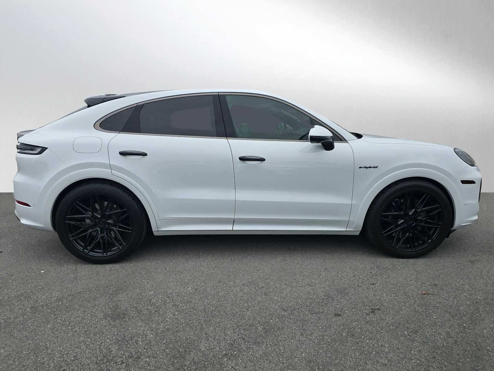 2025 Porsche Cayenne Turbo E-Hybrid